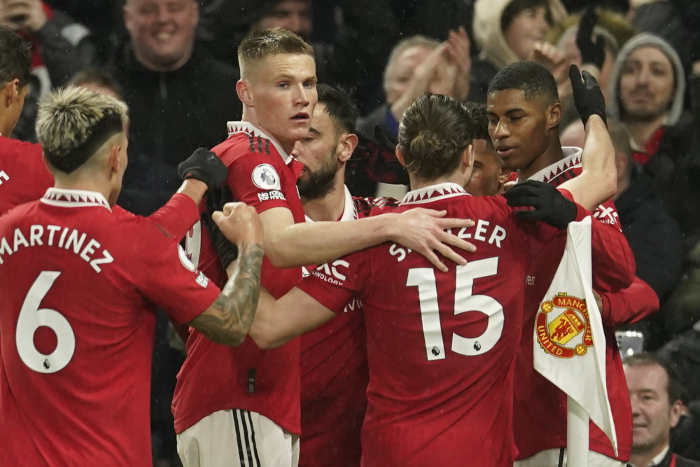 足球热潮推 足球热潮推